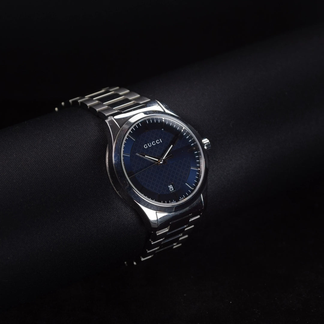 Luxury watch (YA126440): watch face angled view left zoomed out