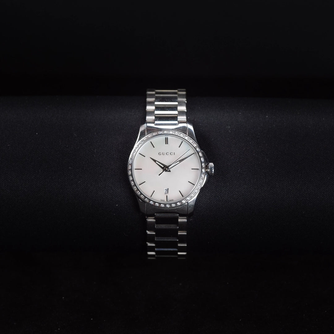 Luxury watch (YA126442): watch face zoomed out