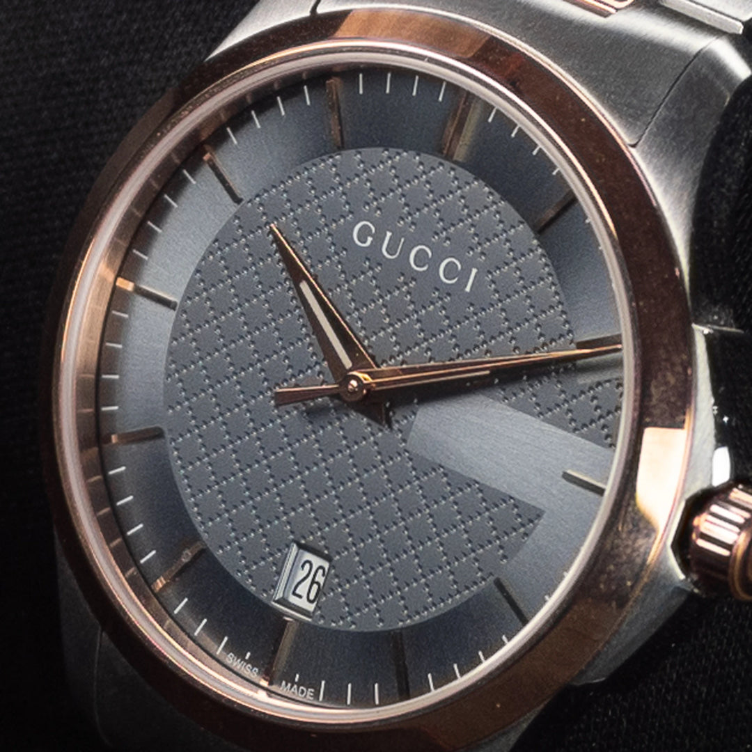 Luxury watch (YA126446): watch face angled view right