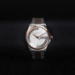Kép betöltése a Galériamegjelenítőbe, Luxury watch (YA126473): watch face zoomed out
