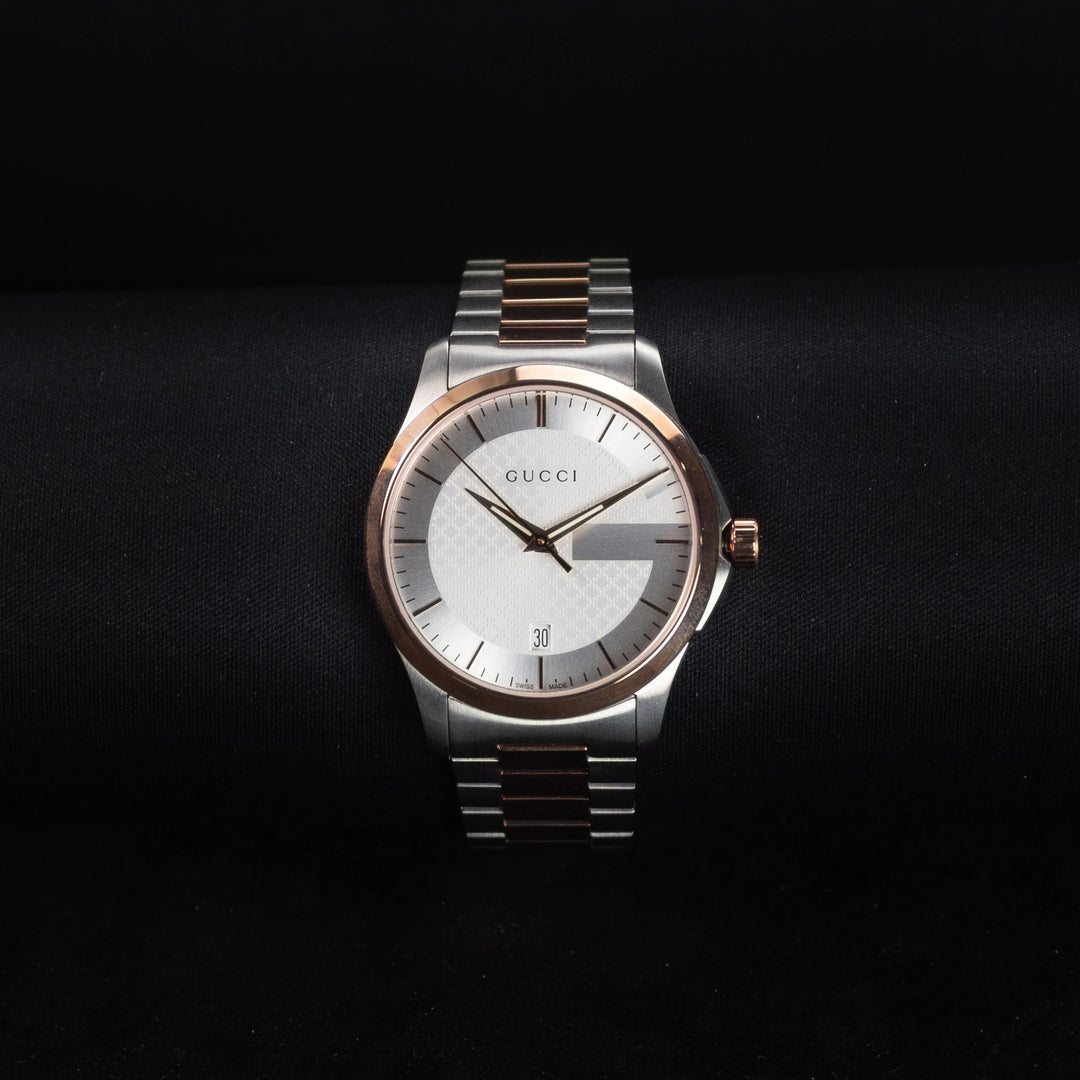 Luxury watch (YA126473): watch face zoomed out