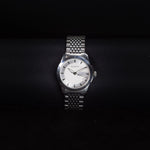 Kép betöltése a Galériamegjelenítőbe, Luxury watch (YA126501): watch face zoomed out
