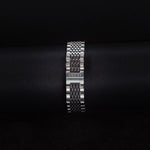 Kép betöltése a Galériamegjelenítőbe, Luxury watch (YA126503): watch bracelet zoomed out
