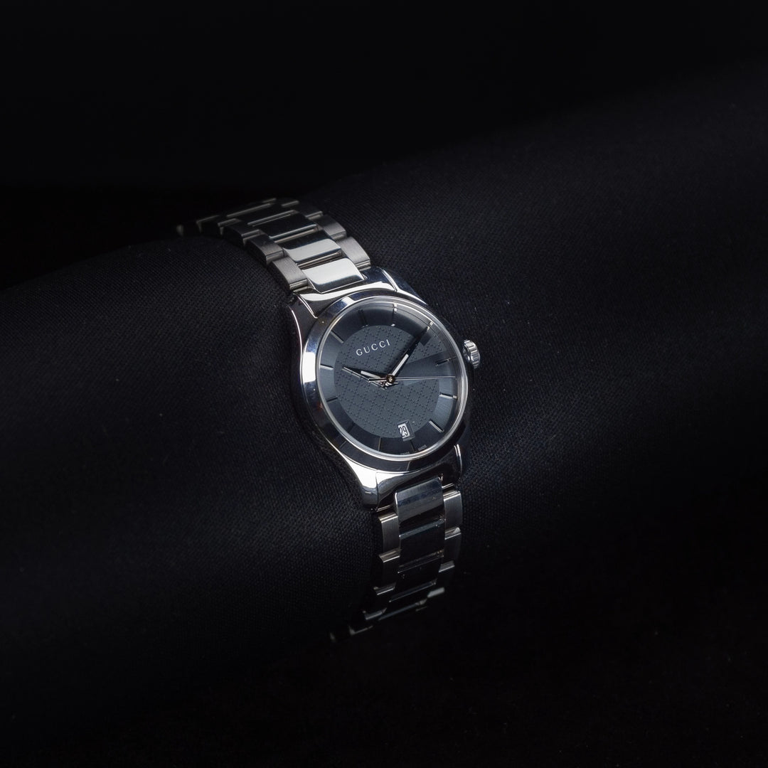 Luxury watch (YA126522): watch face angled view left zoomed out