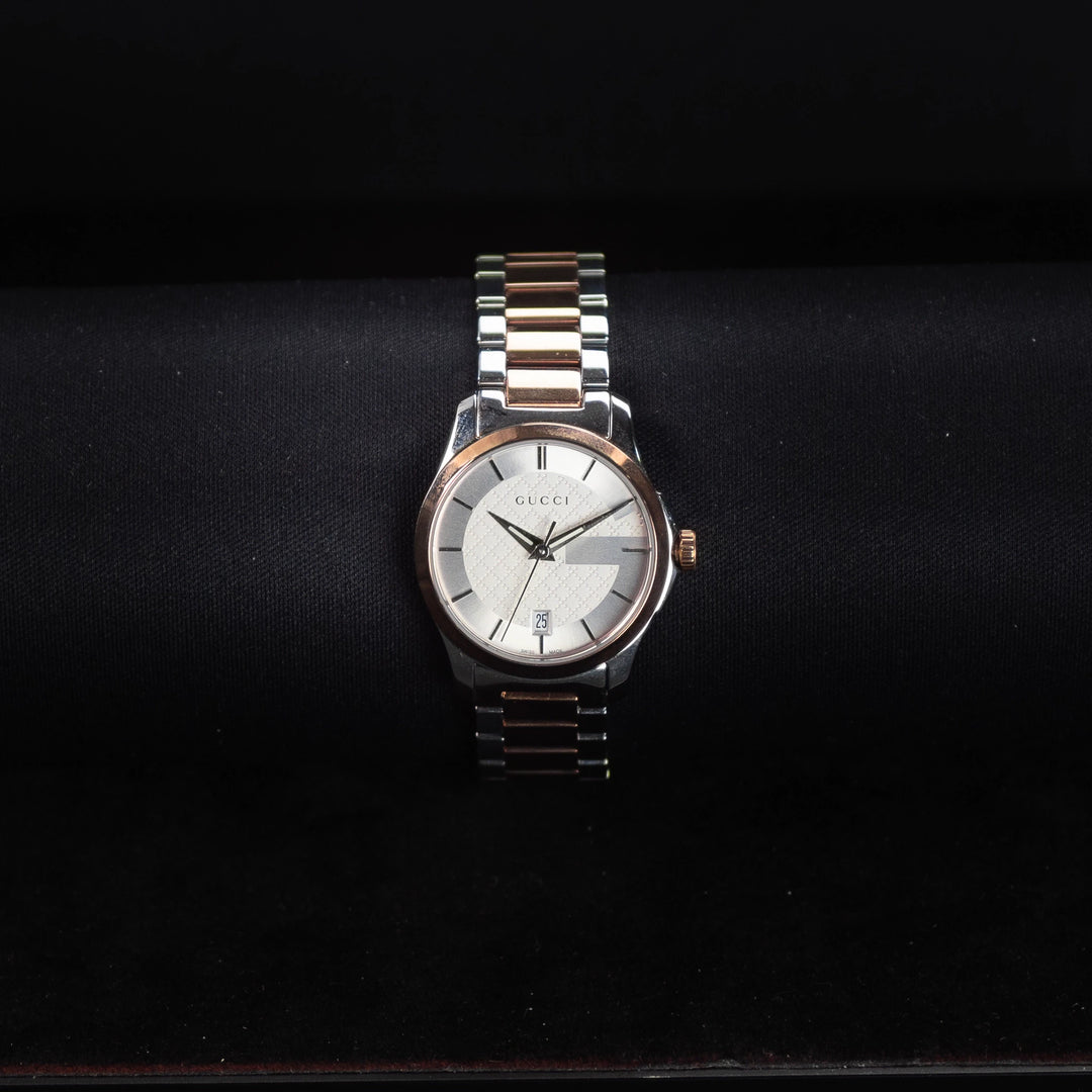 Luxury watch (YA126528): watch face zoomed out