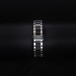 Kép betöltése a Galériamegjelenítőbe, Luxury watch (YA126542): watch bracelet zoomed out
