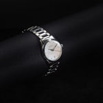 Kép betöltése a Galériamegjelenítőbe, Luxury watch (YA126542): watch face angled view left zoomed out
