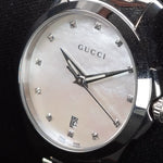 Kép betöltése a Galériamegjelenítőbe, Luxury watch (YA126542): watch face angled view right
