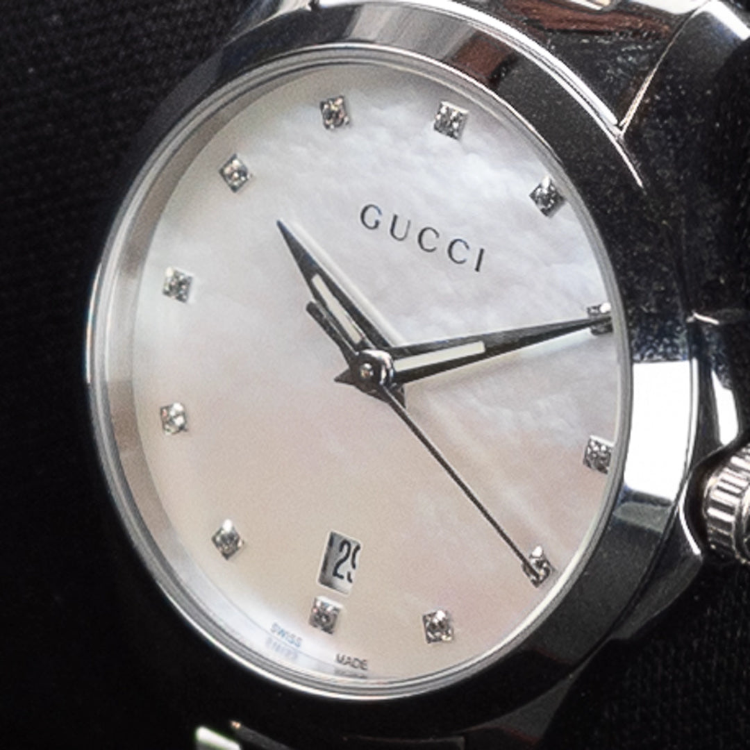Luxury watch (YA126542): watch face angled view right