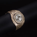 Kép betöltése a Galériamegjelenítőbe, Luxury watch (YA129425): watch face angled view left zoomed out
