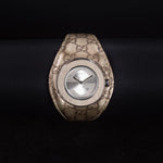 Kép betöltése a Galériamegjelenítőbe, Luxury watch (YA129425): watch face zoomed out
