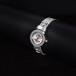 Kép betöltése a Galériamegjelenítőbe, Luxury watch (YA129507): watch face angled view right zoomed out
