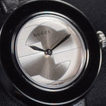 Kép betöltése a Galériamegjelenítőbe, Luxury watch (YA129508): watch face angled view left
