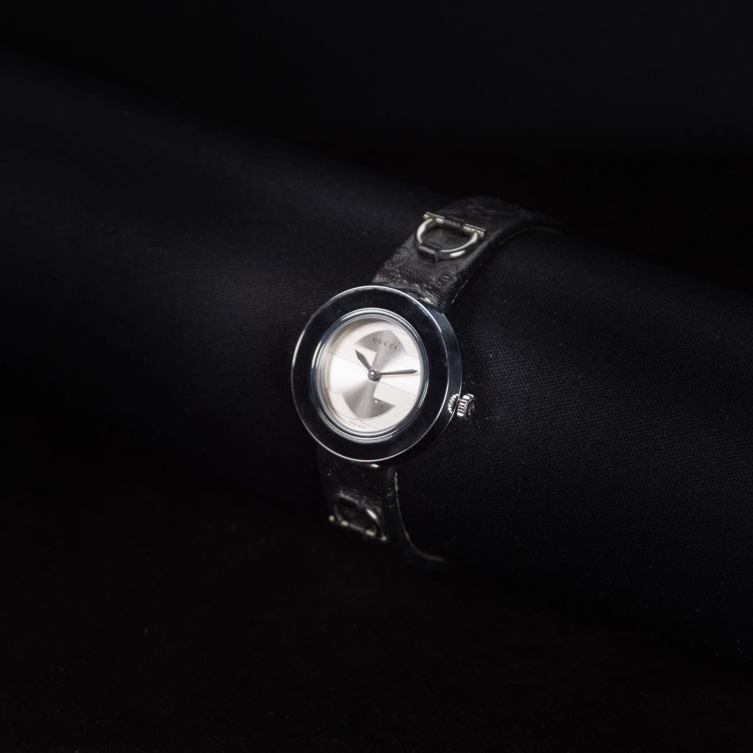 Luxury watch (YA129508): watch face angled view right zoomed out