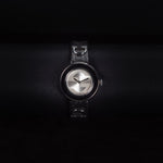 Kép betöltése a Galériamegjelenítőbe, Luxury watch (YA129508): watch face zoomed out
