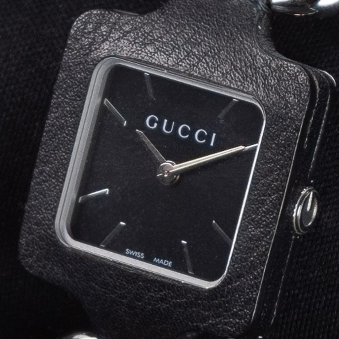 Luxury watch (YA130402): watch face angled view right