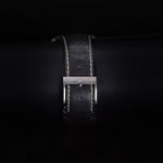 Kép betöltése a Galériamegjelenítőbe, Luxury watch (YA131302): watch bracelet zoomed out
