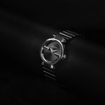 Kép betöltése a Galériamegjelenítőbe, Luxury watch (YA133502): watch face angled view right zoomed out
