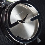 Kép betöltése a Galériamegjelenítőbe, Luxury watch (YA133503): watch face angled view left
