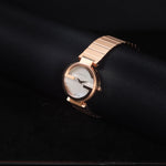 Kép betöltése a Galériamegjelenítőbe, Luxury watch (YA133515): watch face angled view right zoomed out

