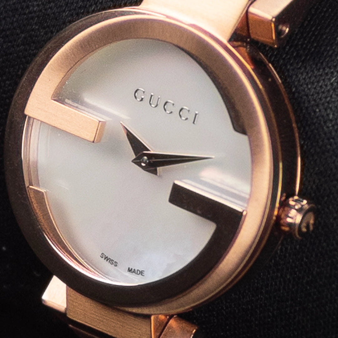 Luxury watch (YA133515): watch face angled view right