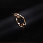 Kép betöltése a Galériamegjelenítőbe, Luxury watch (YA134302): watch face angled view left zoomed out
