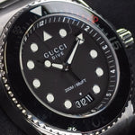 Kép betöltése a Galériamegjelenítőbe, Luxury watch (YA136208): watch face angled view left
