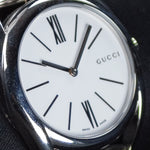 Kép betöltése a Galériamegjelenítőbe, Luxury watch (YA140401): watch face angled view left
