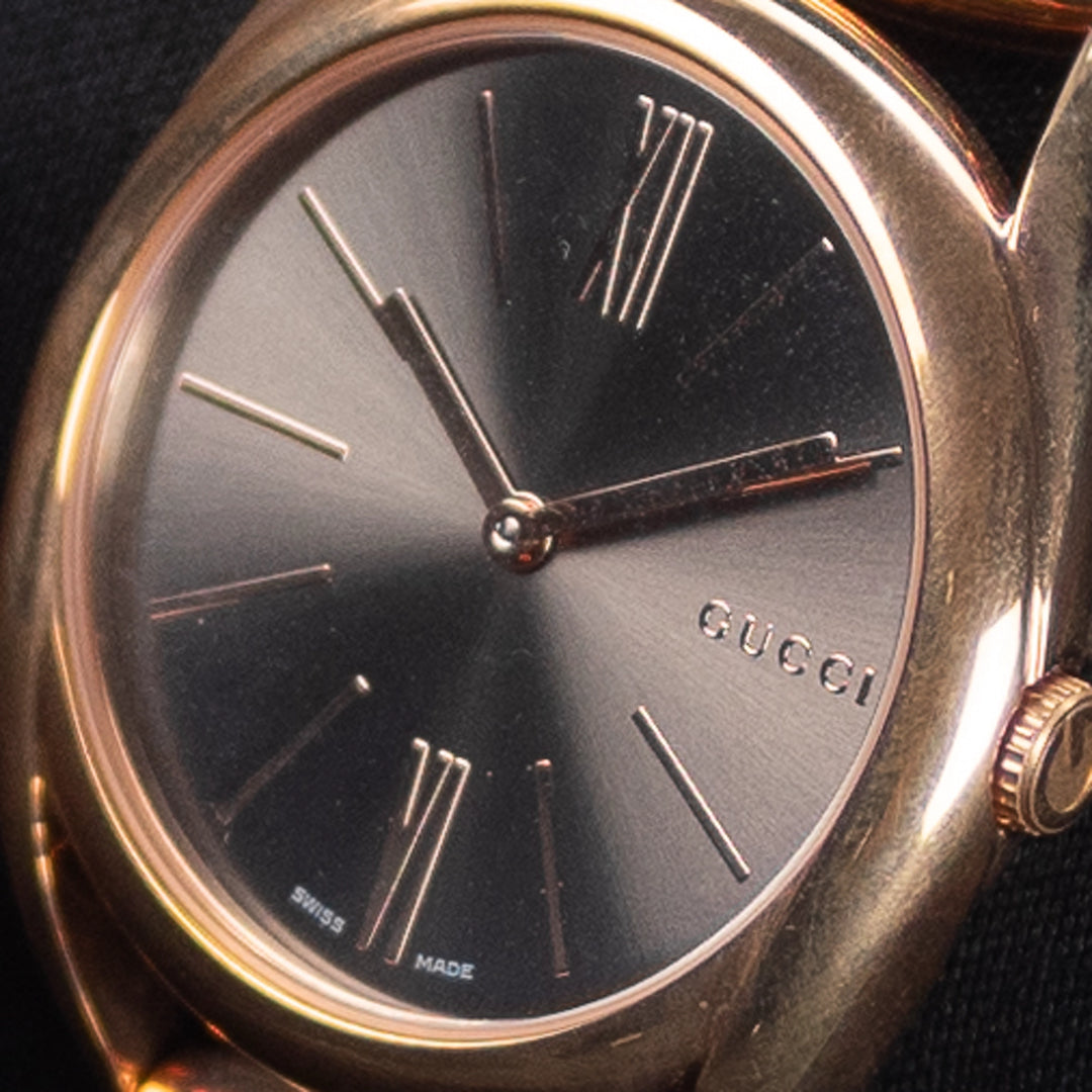 Luxury watch (YA140408): watch face angled view right