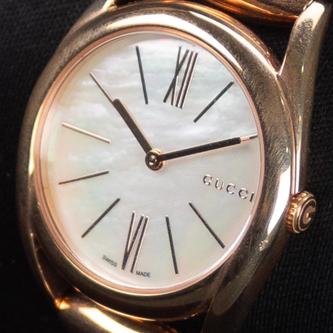Luxury watch (YA140507): watch face angled view right