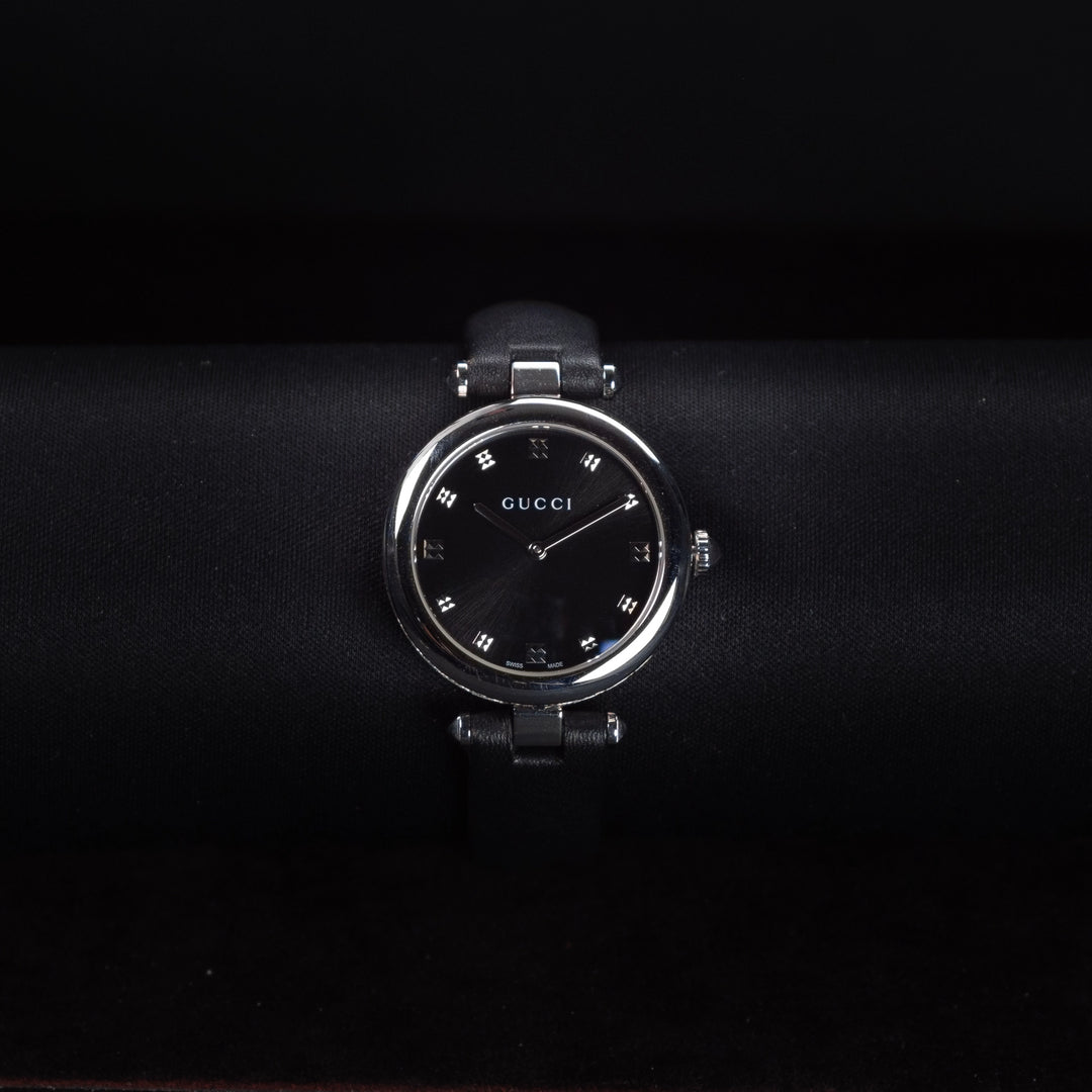 Luxury watch (YA141403): watch face zoomed out