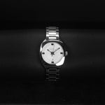 Kép betöltése a Galériamegjelenítőbe, Luxury watch (YA142502): watch face zoomed out

