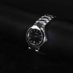 Kép betöltése a Galériamegjelenítőbe, Luxury watch (YA18935): watch face angled view right zoomed out
