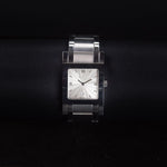 Kép betöltése a Galériamegjelenítőbe, Luxury watch (YA7900M): watch face zoomed out
