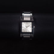 Luxury watch (YA7900M): watch face zoomed out