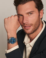 Kép betöltése a Galériamegjelenítőbe, LONGINES L38354926 CONQUEST CHRONOGRAPH Karóra
