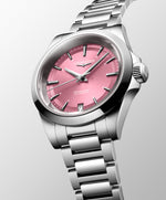 Kép betöltése a Galériamegjelenítőbe, LONGINES L34304996 Conquest Karóra
