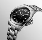 Kép betöltése a Galériamegjelenítőbe, LONGINES L37594586 Conquest Karóra
