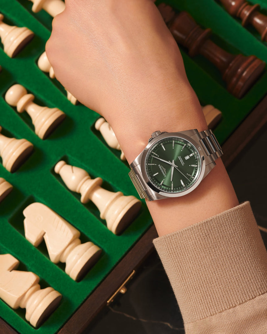 LONGINES L38304026 Conquest Karóra