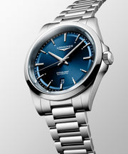 LONGINES L38304926 Conquest Karóra