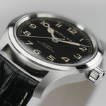 Kép betöltése a Galériamegjelenítőbe, HAMILTON H70605732 Khaki Field Murph Auto Karóra
