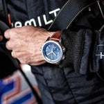 Kép betöltése a Galériamegjelenítőbe, HAMILTON H77922541 Khaki Aviation X-Wind GMT Chrono Quartz Karóra

