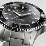 Kép betöltése a Galériamegjelenítőbe, HAMILTON H82515130 Khaki Navy Scuba Auto Karóra
