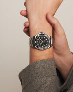 Kép betöltése a Galériamegjelenítőbe, LONGINES L37904566 HydroConquest GMT Karóra

