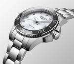 Kép betöltése a Galériamegjelenítőbe, LONGINES L33704876 HydroConquest Karóra
