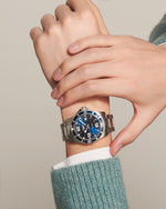 Kép betöltése a Galériamegjelenítőbe, LONGINES L38404966 HydroConquest Watch
