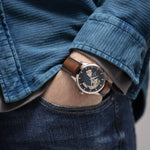 Kép betöltése a Galériamegjelenítőbe, HAMILTON H32675540 Jazzmaster Open Heart Karóra
